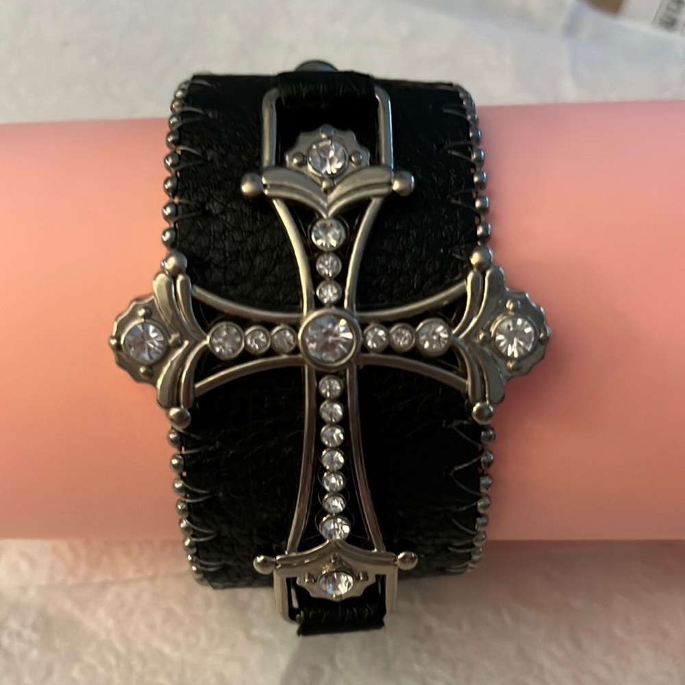 Unisex rhinestone cross on leather band